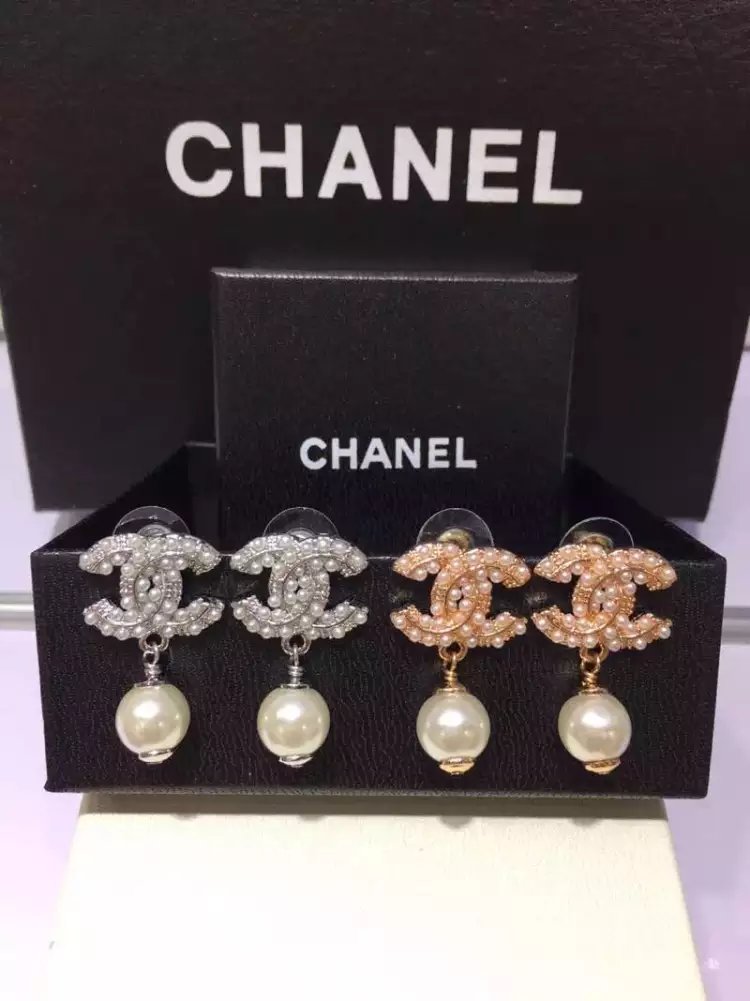 Orecchini Chanel Modello 1073